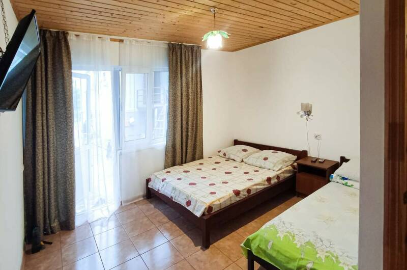 Номера с удобствами стандарт3-х местный