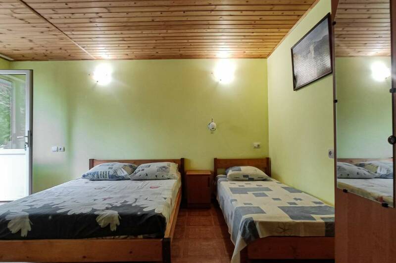 Номера с удобствами стандарт3-х местный