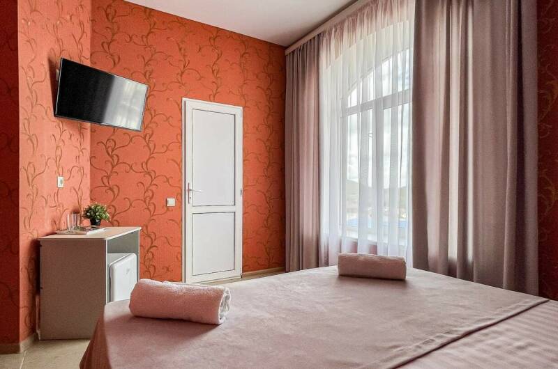 2-Х МЕСТНЫЙ НОМЕР С БАЛКОНОМ