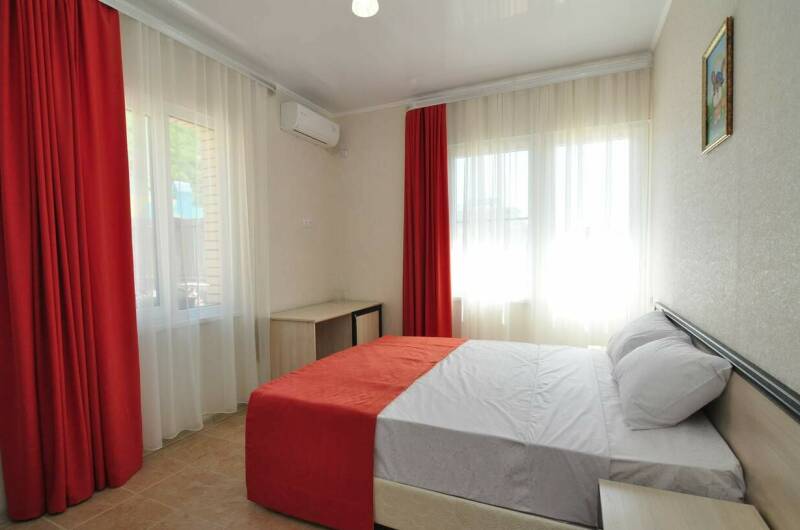 4-Х МЕСТНЫЙ НОМЕР С БАЛКОНОМ