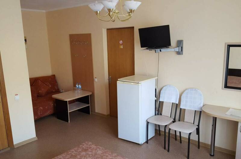 4-х местный «Полулюкс» (2+2)