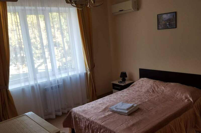 4-х местный «Полулюкс» (2+2)