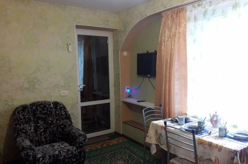 Трехместный номер с удобствами «Нижняя гостевая»