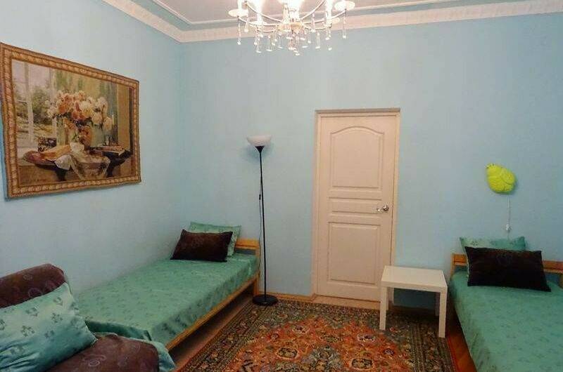 Двухкомнатный трёхместный