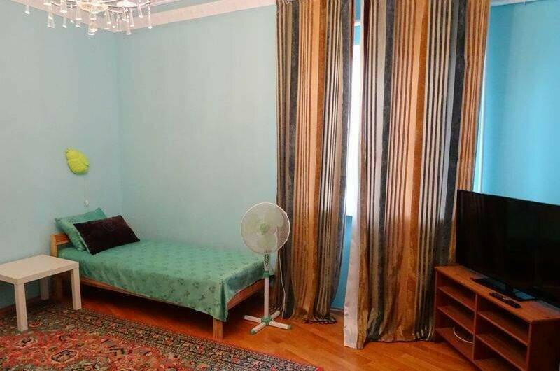 Двухкомнатный трёхместный