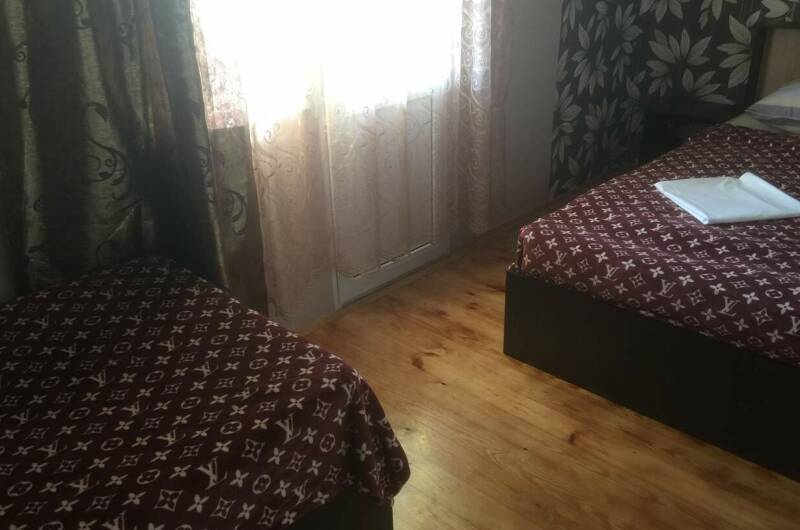 Трехместный с балконом