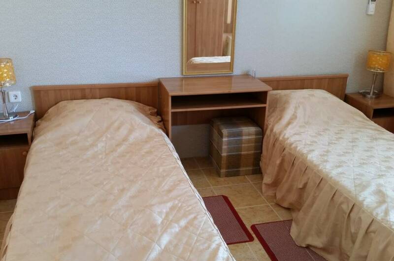 Двухместный разд. кровати, с общим балконом