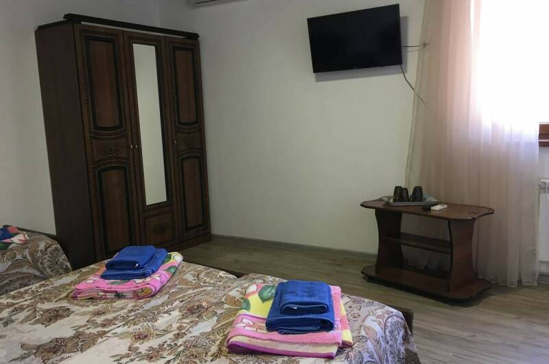 Номера 4-х местные с удобствами