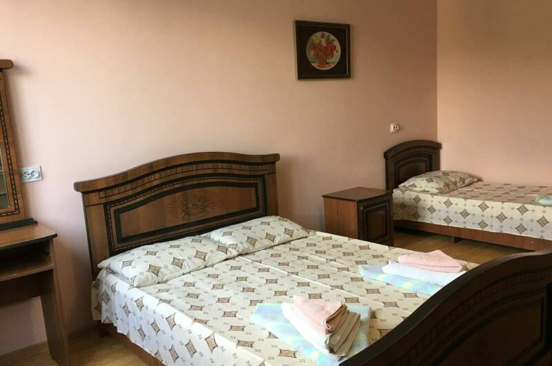 Номера 3-х местные с удобствами