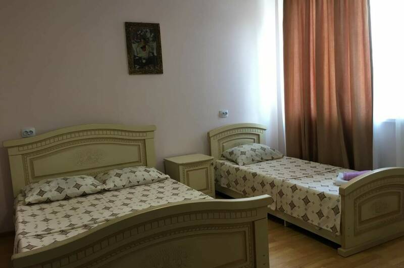 Номера 3-х местные с удобствами