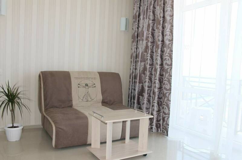 Номер «Люкс» 2-х комнатный с видом на море