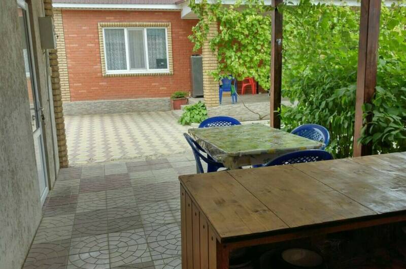 Домик с кухней