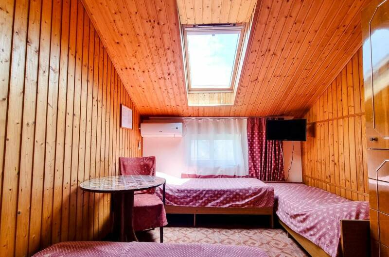 Четырёхместная комната № 7