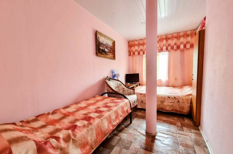 Трехместная комната № 2