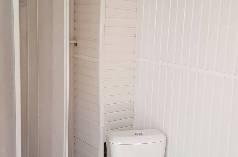 Трехместный