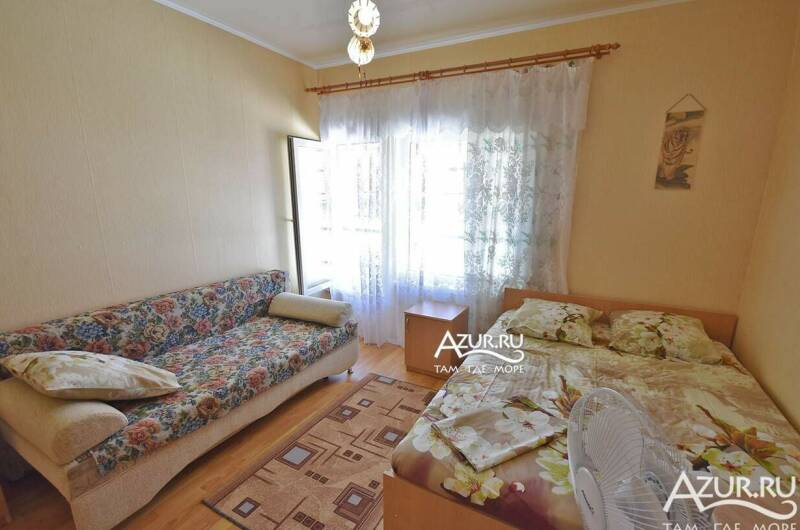 Комнат№ 29 (3+1) большая с диваном