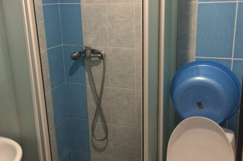 8номер на 2 этаже