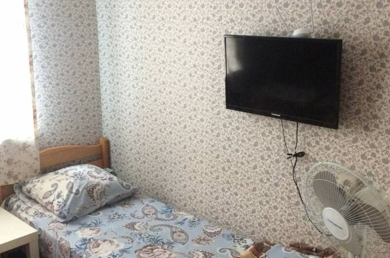 8номер на 2 этаже