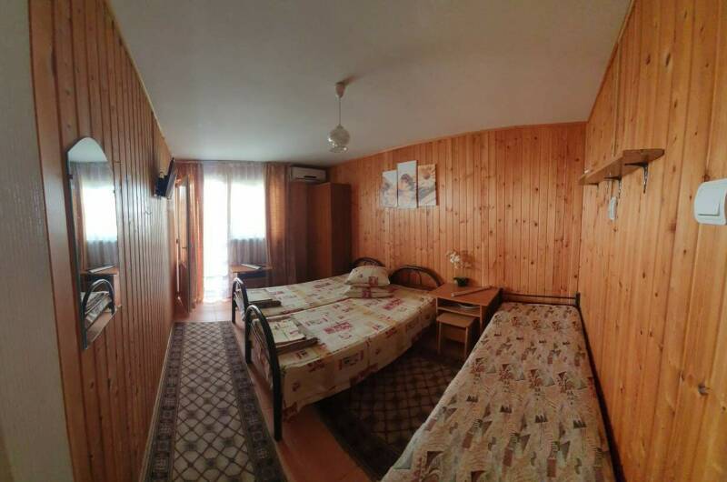 Номер 3хместный, улучшенный, условия на этаже