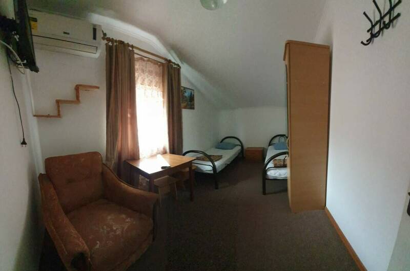 2хместный, душ и туалет на этаже