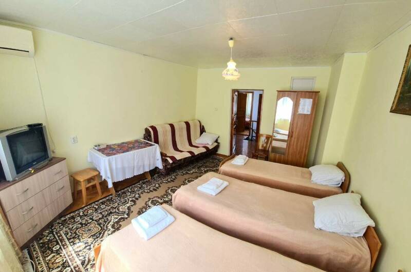 3-х местный номер № 4 (2 эллинг 4 этаж)