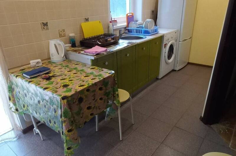 Двухкомнатный с кухней (1 этаж)