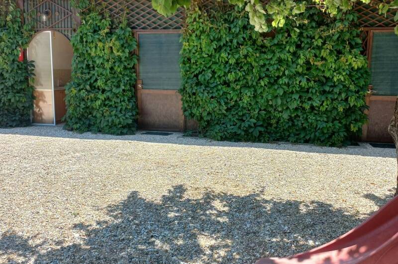 Двухкомнатный с кухней шестиместный