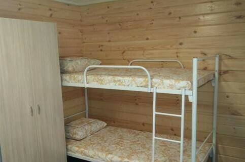 Деревянный домик на 4 человека