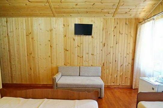 Коттедж 3-х местный с доп. местом и с балконом