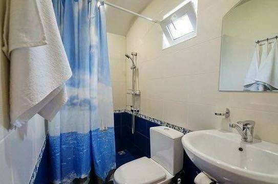 3-х местный коттедж с балконом