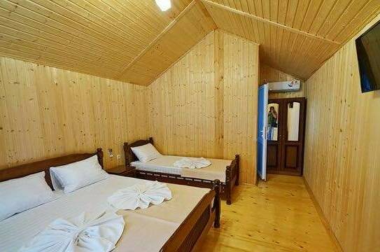 3-х местный коттедж с балконом