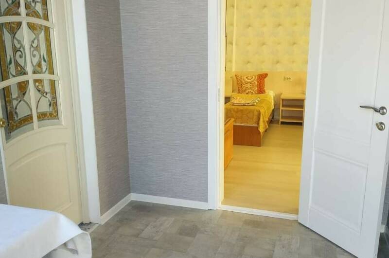 Номер Светлый