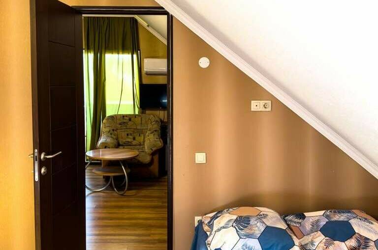 Семейный номер с двумя отдельными комнатами