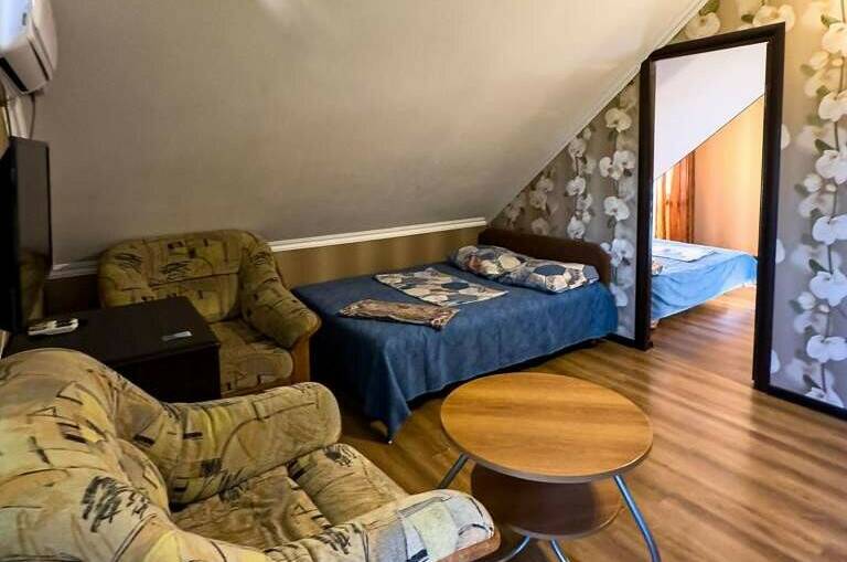 Семейный номер с двумя отдельными комнатами