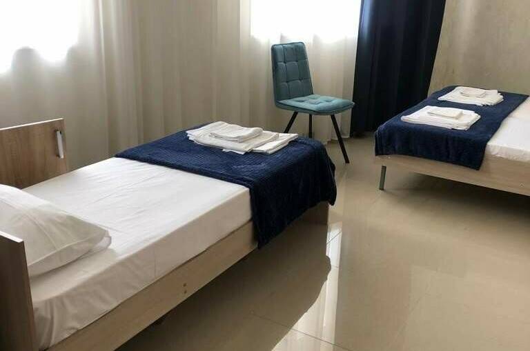 Трехместный номер (connect)