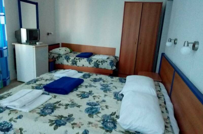 Трехместный номер с удобствами