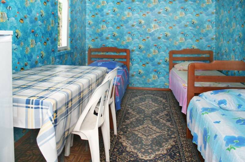 Домик с холодильником и кондиционером