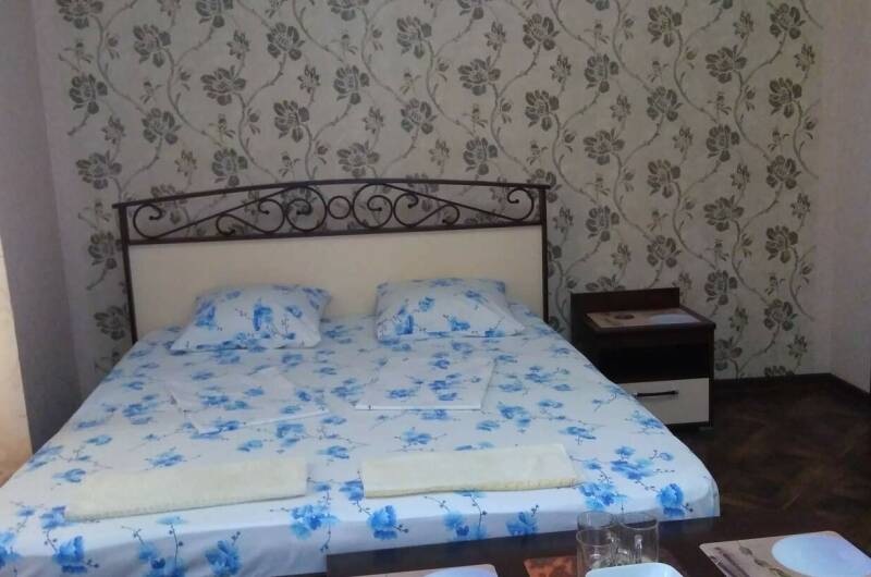 № 10 Трехместный номер с удобствами