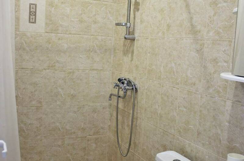 Улучшенный 2−3 местный с видом на горы (2−3 этаж)