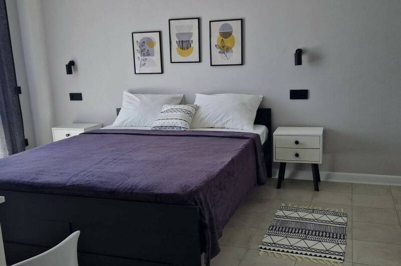 Студия с кухней и балконом на 2−3 человека