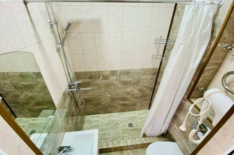 Трёхместный номер комфорт с балконом