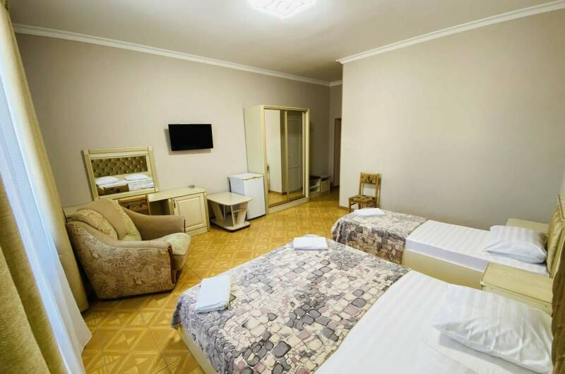 Трёхместный номер комфорт без балкона