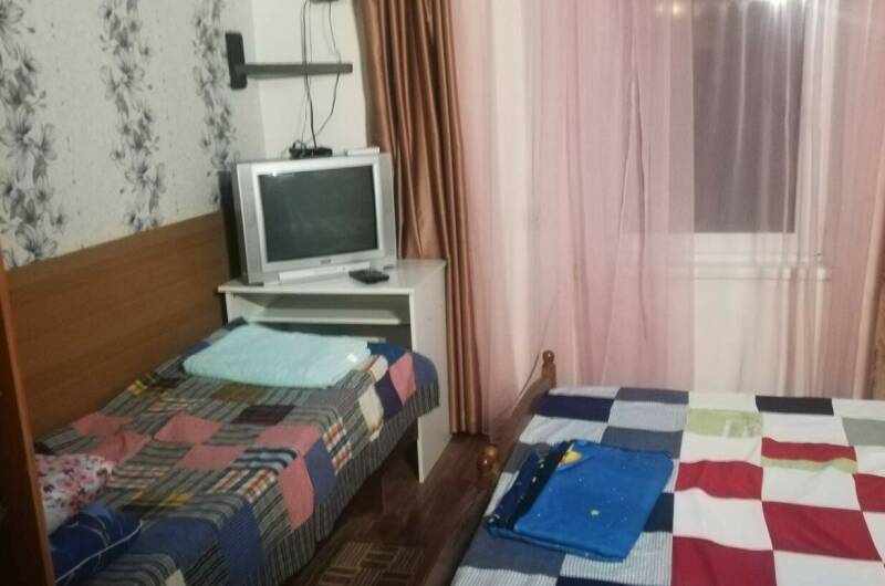 Двухкомнатный номер с отдельным входом и кухней