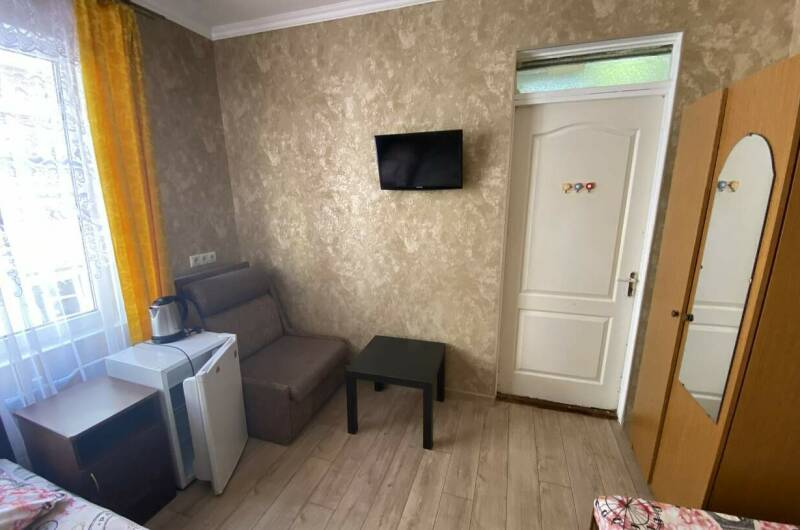 3-х местный с доп. креслом номер с удобствами № 4