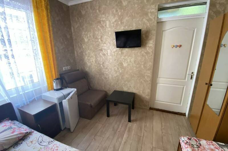 3-х местный с доп. креслом номер с удобствами № 4