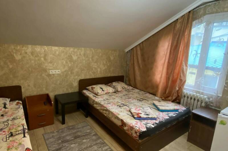 3-х местный номер с удобствами № 7 или № 8