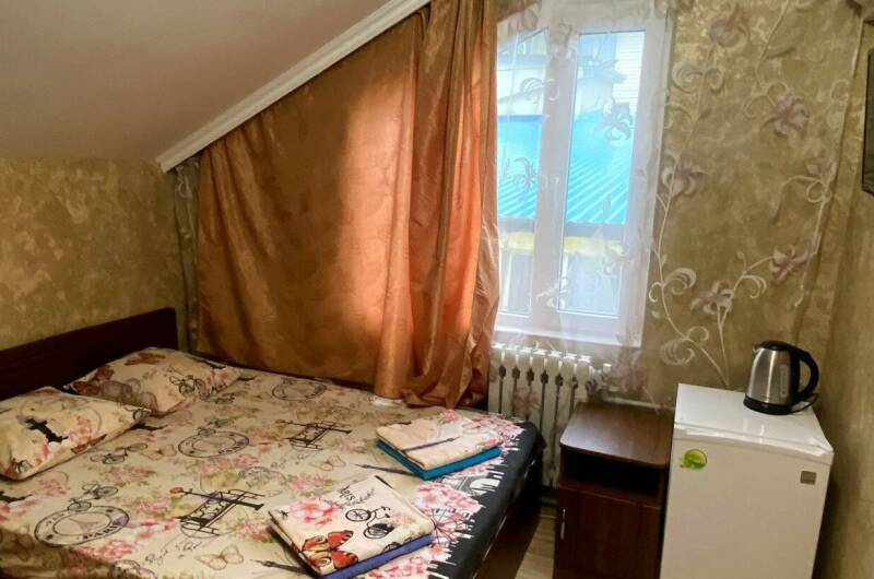 3-х местный номер с удобствами № 7 или № 8