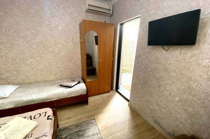 3-х местный с доп. креслом номер с удобствами № 10