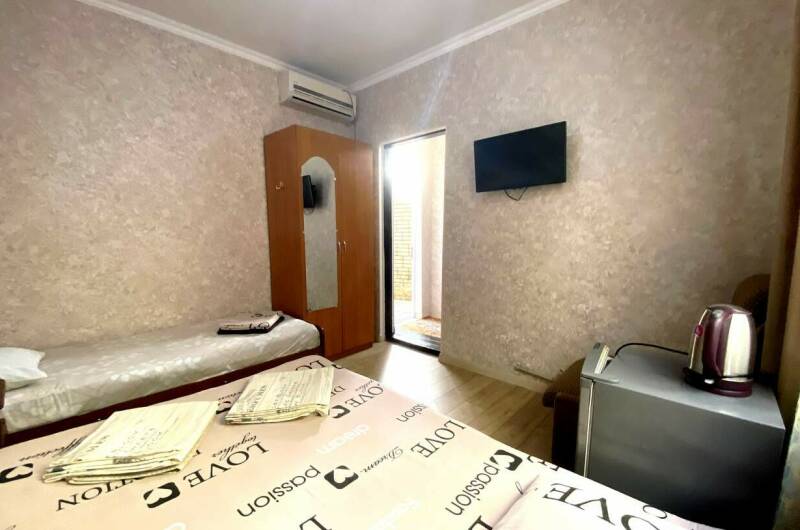 3-х местный с доп. креслом номер с удобствами № 10