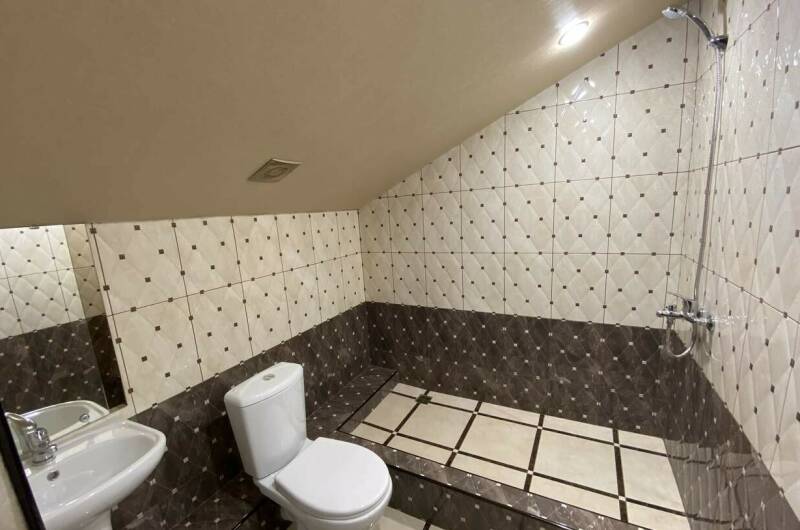 4-х местный номер с удобствами № 9